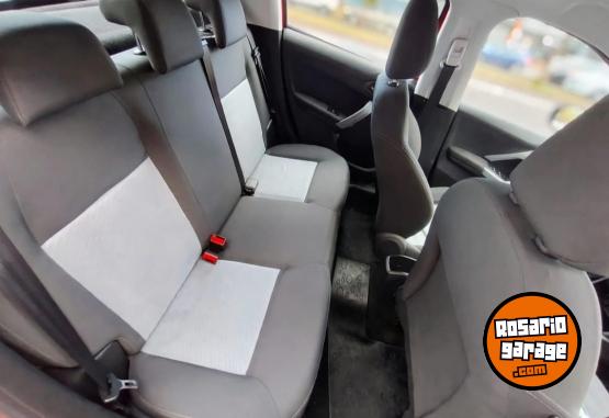 Autos - Peugeot 208 2014 Nafta 100000Km - En Venta