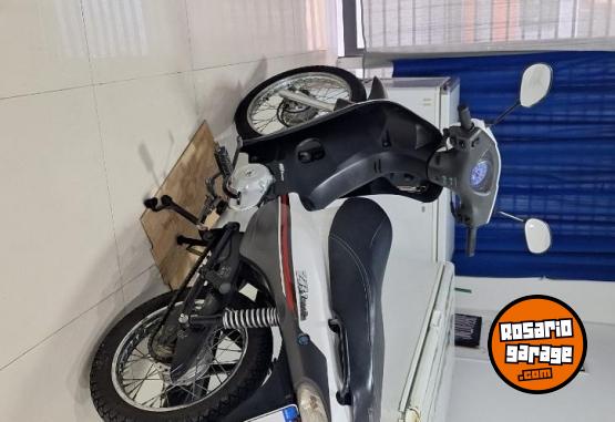 Motos - Zanella ZB 110 2020 Nafta 1600Km - En Venta