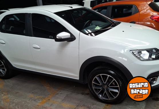 Autos - Renault LOGAN 2021 Nafta 83000Km - En Venta