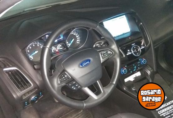 Autos - Ford FOCUS 3 TITANIUM 2016 Nafta 80000Km - En Venta