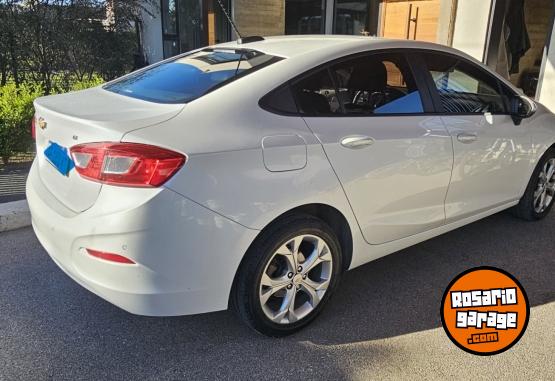 Autos - Chevrolet Cruze Lt 2022 Nafta 101000Km - En Venta
