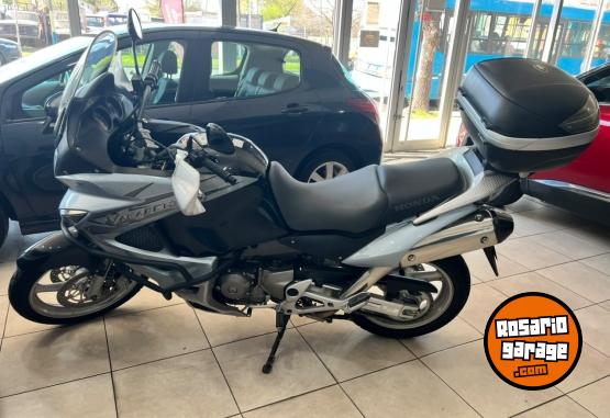Motos - Honda Varadero 1000 2010 Nafta 7500Km - En Venta