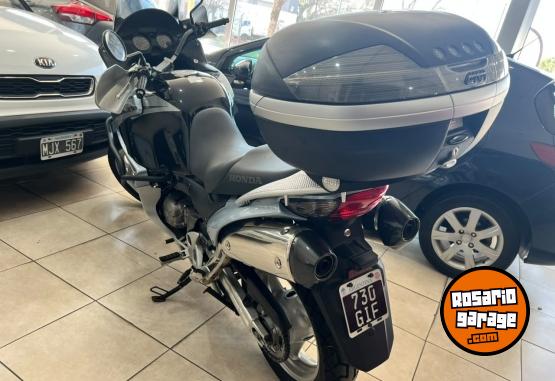 Motos - Honda Varadero 1000 2010 Nafta 7500Km - En Venta