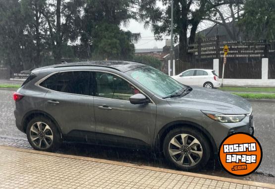 Camionetas - Ford KUGA PLATINIUM HYBRID 2.5 2024 Electrico / Hibrido 40000Km - En Venta