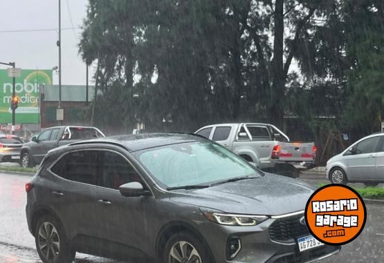 Camionetas - Ford KUGA PLATINIUM HYBRID 2.5 2024 Electrico / Hibrido 40000Km - En Venta