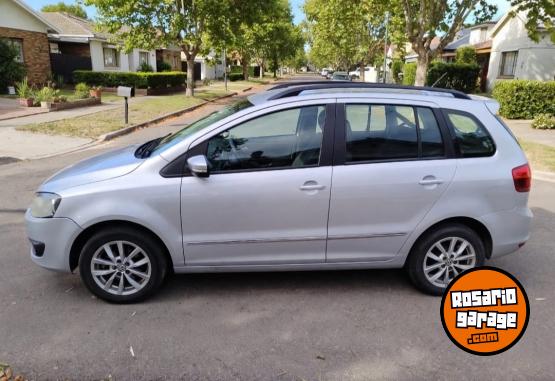 Autos - Volkswagen SURAN 2013 Nafta 135000Km - En Venta