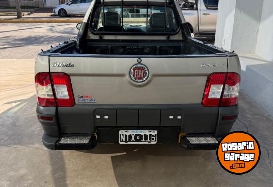 Camionetas - Fiat Strada woorking 2014 GNC 174000Km - En Venta