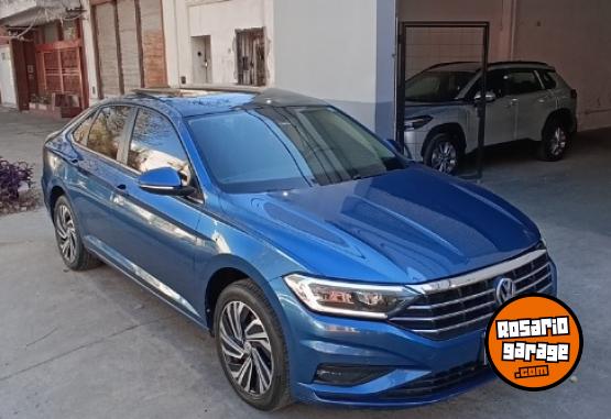 Autos - Volkswagen Vento Highline 2021 Nafta 84000Km - En Venta