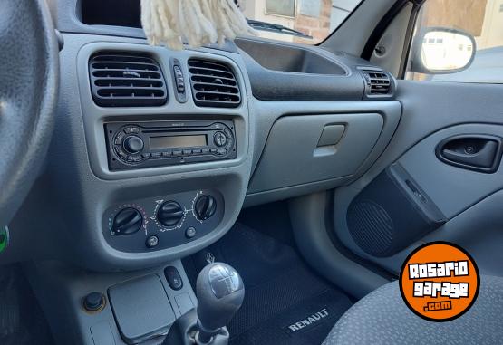Autos - Renault Clío 2011 Nafta 95000Km - En Venta