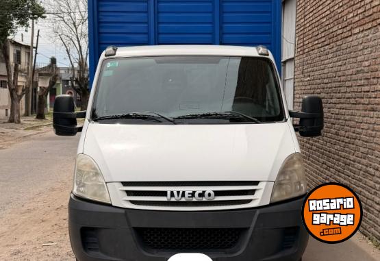 Utilitarios - Iveco Daily 2014 Diesel 278000Km - En Venta