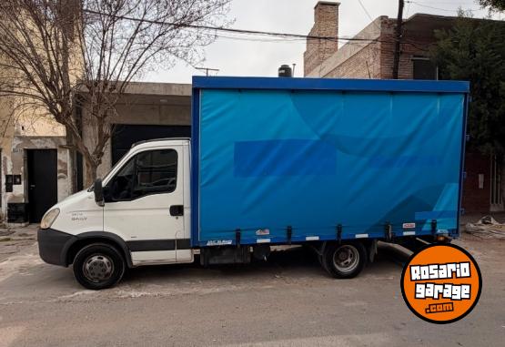 Utilitarios - Iveco Daily 2014 Diesel 278000Km - En Venta