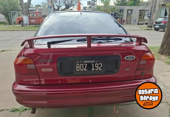 Autos - Ford Mondeo 1997 Nafta 108000Km - En Venta