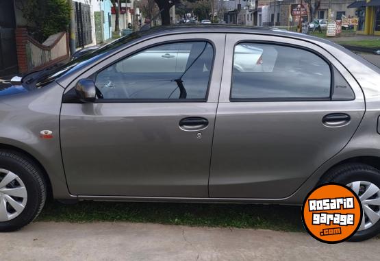 Autos - Toyota ETIOS X 2020 Nafta 12000Km - En Venta