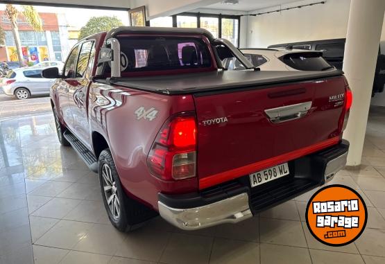 Camionetas - Toyota Hilux 2017 Diesel 140000Km - En Venta