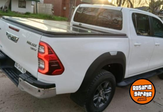 Camionetas - Toyota Hilux 2024 Diesel 31562Km - En Venta