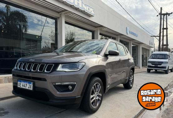 Camionetas - Jeep COMPASS SPORT 2.4 MT 4x2 2020 Nafta 90000Km - En Venta