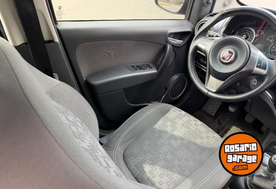 Autos - Fiat Palio Attractive 2017 Nafta 100000Km - En Venta