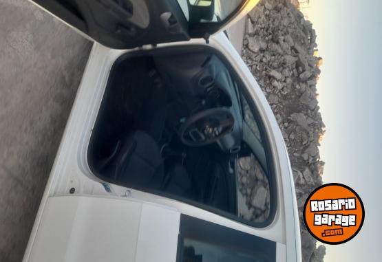 Autos - Volkswagen VOYAGE CONFORT 2013 GNC 136000Km - En Venta