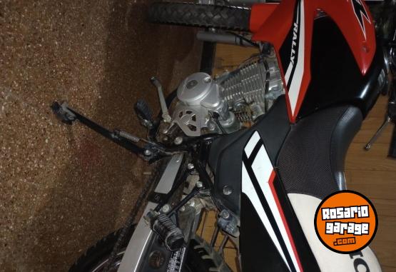 Motos - Honda XR 150 2017 Nafta 25000Km - En Venta