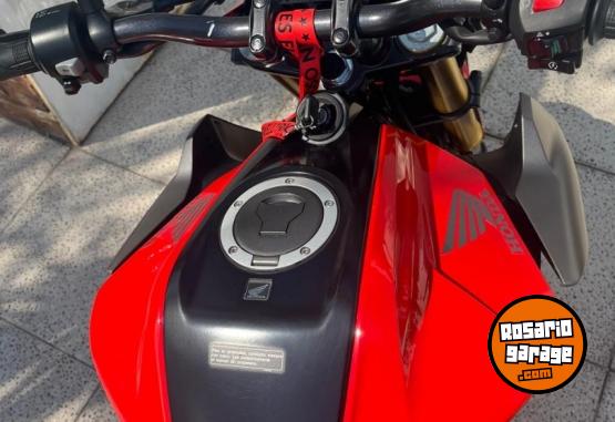 Motos - Honda Cb300 2023 Nafta 4000Km - En Venta