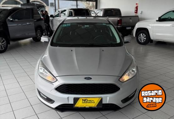 Autos - Ford Focus S 2016 Nafta 124000Km - En Venta