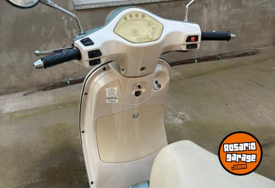 Motos - Corven expert milano 150 2019 Nafta 8700Km - En Venta