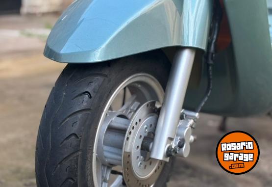 Motos - Corven expert milano 150 2019 Nafta 8700Km - En Venta