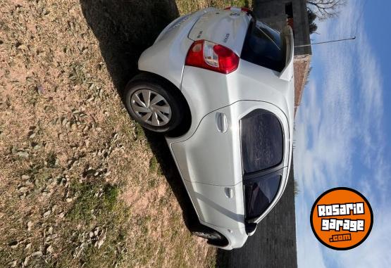 Autos - Toyota Etios 1.5 xs hatchback 2017 Nafta 205000Km - En Venta