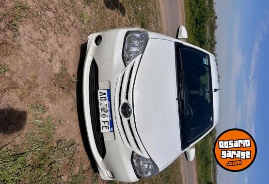 Autos - Toyota Etios 1.5 xs hatchback 2017 Nafta 205000Km - En Venta