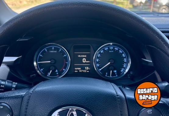 Autos - Toyota Corolla 2014 Nafta 148000Km - En Venta