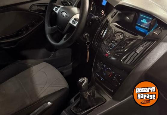 Autos - Ford FOCUS 2014 Nafta 128000Km - En Venta