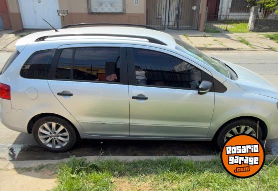 Autos - Volkswagen Suran 2011 Nafta 132000Km - En Venta