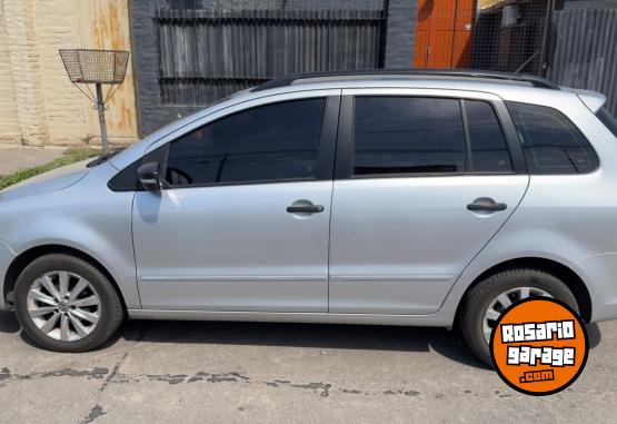 Autos - Volkswagen Suran 2011 Nafta 132000Km - En Venta