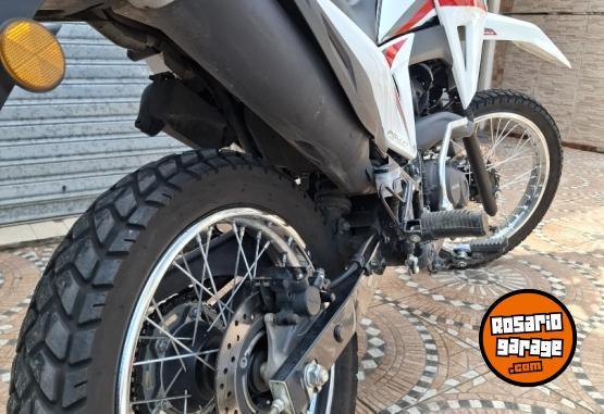 Motos - Honda Xr 2025 Nafta 450000Km - En Venta