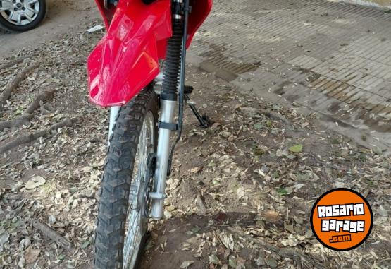 Motos - Motomel Skua 2021 Nafta 7000Km - En Venta