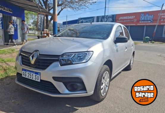 Autos - Renault Logan life 2024 GNC 36000Km - En Venta