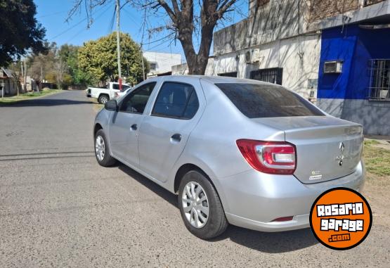 Autos - Renault Logan life 2024 GNC 36000Km - En Venta