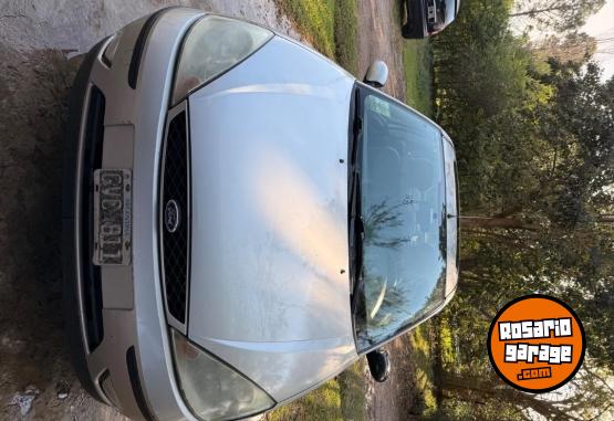 Autos - Ford Focus 2007 Nafta 143300Km - En Venta