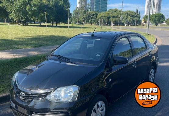 Autos - Toyota Etios X 2019 Nafta 128000Km - En Venta