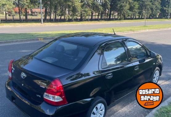 Autos - Toyota Etios X 2019 Nafta 128000Km - En Venta