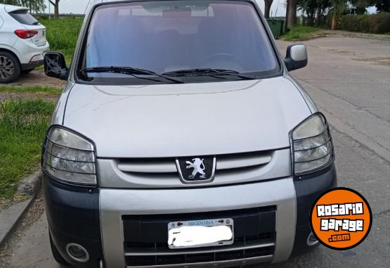 Utilitarios - Peugeot Partner Patagonica HDI 1. 2012 Diesel 185000Km - En Venta