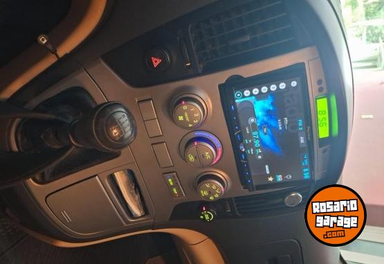 Camionetas - Hyundai H1 2.5 CRDI Premiun 2013 Diesel 220000Km - En Venta