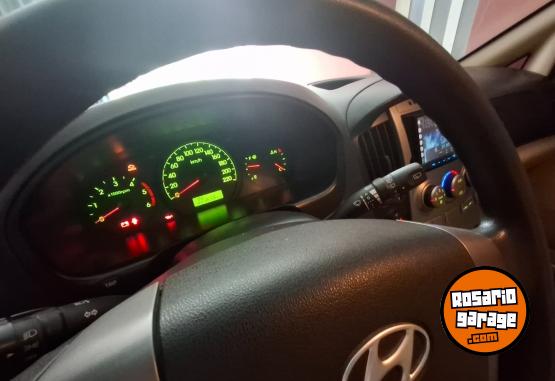 Camionetas - Hyundai H1 2.5 CRDI Premiun 2013 Diesel 220000Km - En Venta