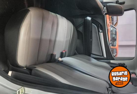Camionetas - Chevrolet S 10 Ltz Doble Cabina 4x2 2019 Diesel 140000Km - En Venta