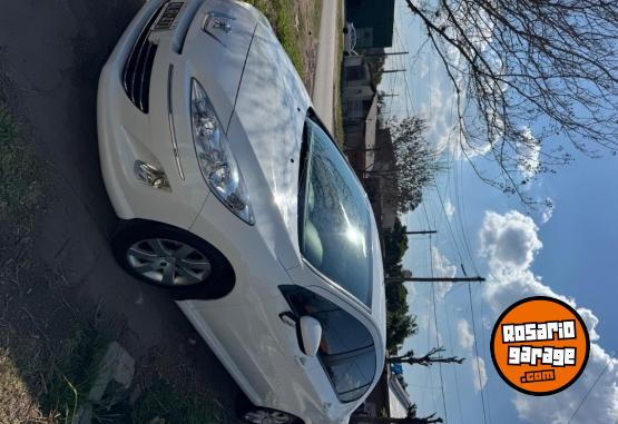 Autos - Peugeot 408 2014 Nafta 171000Km - En Venta