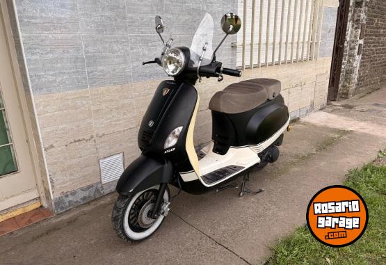 Motos - Zanella Styler Exclusive 2023 Nafta 31005Km - En Venta