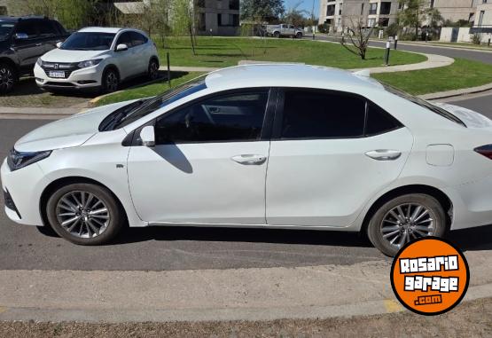 Autos - Toyota Corolla XEI CVT 1.8 L.N. 2017 Nafta 169000Km - En Venta