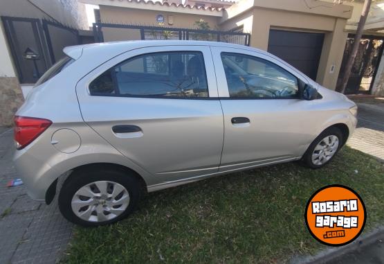 Autos - Chevrolet onix LT 2014 Nafta 206000Km - En Venta
