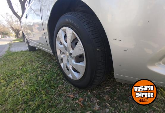 Autos - Chevrolet onix LT 2014 Nafta 206000Km - En Venta