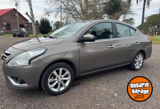 Autos - Nissan Versa 2019 Nafta 150000Km - En Venta